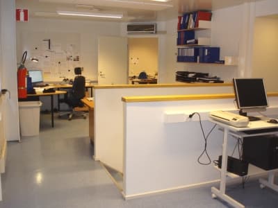 Mastervent Oy:n toimistotilat — vastaanotto ja työtilat